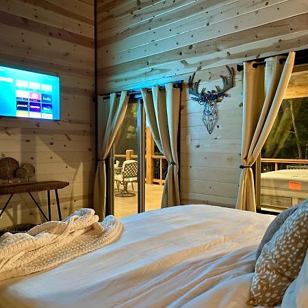 بروكن بو New Luxury Cabin, Hot Tub, Forest Views,Hotel Style Amenities المظهر الخارجي الصورة