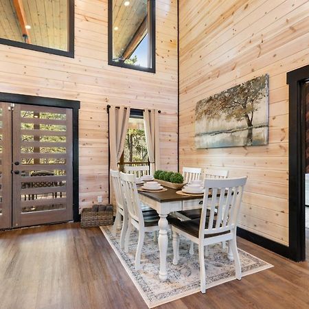 بروكن بو New Luxury Cabin, Hot Tub, Forest Views,Hotel Style Amenities المظهر الخارجي الصورة