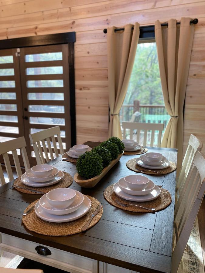بروكن بو New Luxury Cabin, Hot Tub, Forest Views,Hotel Style Amenities المظهر الخارجي الصورة