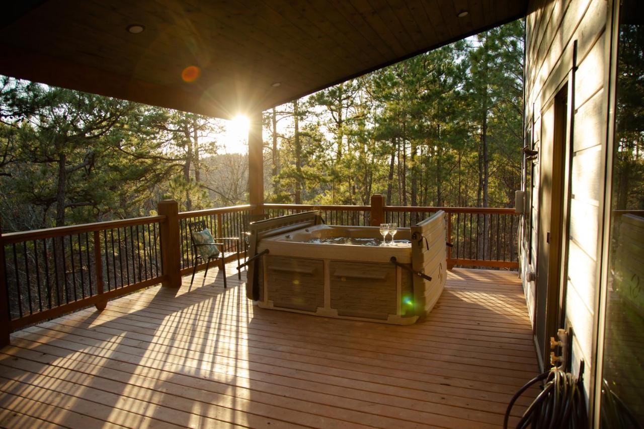 بروكن بو New Luxury Cabin, Hot Tub, Forest Views,Hotel Style Amenities المظهر الخارجي الصورة