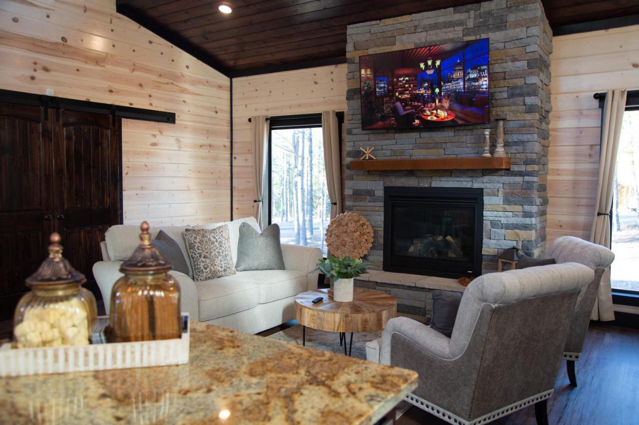 بروكن بو New Luxury Cabin, Hot Tub, Forest Views,Hotel Style Amenities المظهر الخارجي الصورة